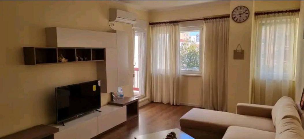 New & Great Located Apartment Near Center Tirana Exteriér fotografie